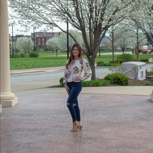 Meet your Posher, Briana